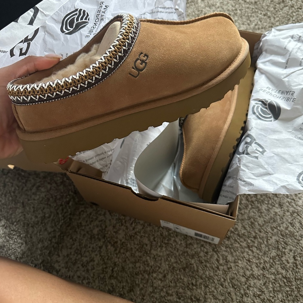 UGG Women's Tan Slippers
